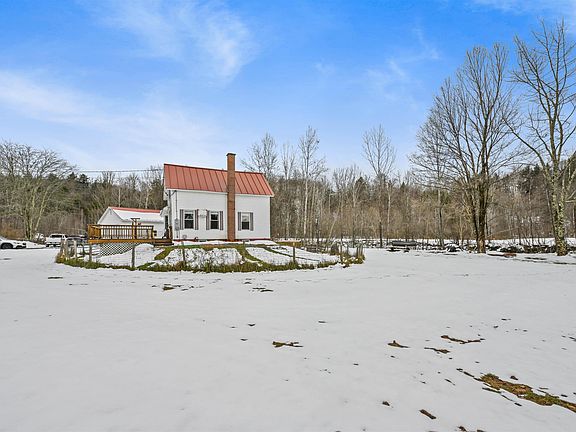 4th image of 218 Brook Road