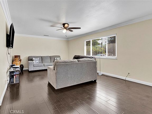 5th image of 9906 Lincoln Ave