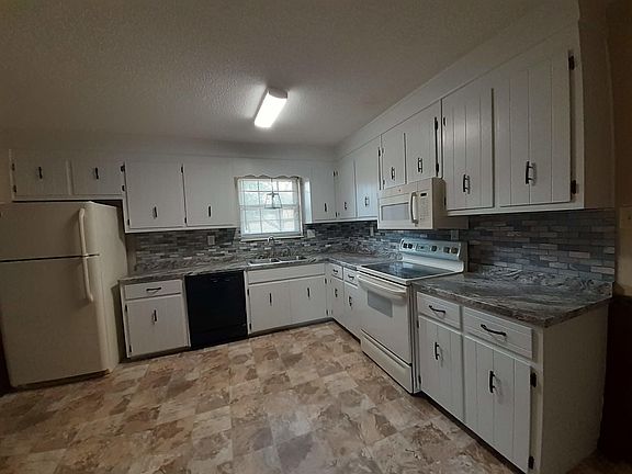 4th image of 608 Pimlico Dr