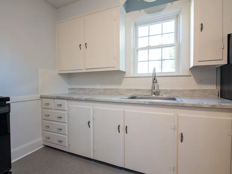 51 Norman Ave — Photo 7