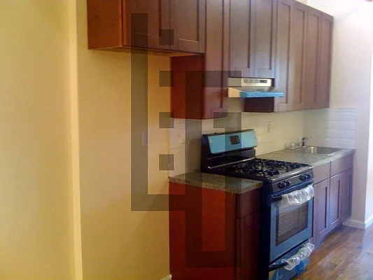 Rented by Loom Group | media 34