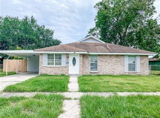 13 Victorian Ct, Violet, LA 70092