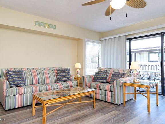 2nd image of 1311 S Lake Park Boulevard #29b