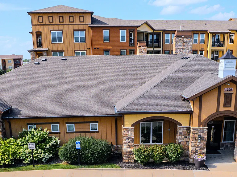 Welcome to Watermark at Jordan Creek