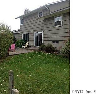 3rd image of 207 Gordon Pkwy