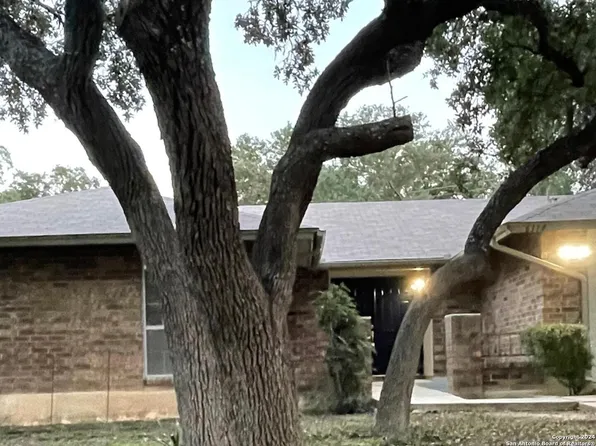 6114 WOODMOOR ST, San Antonio, TX 78249