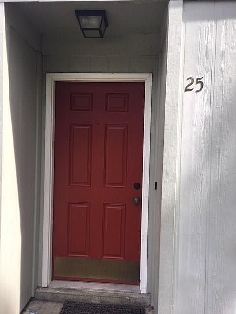 1st image of 25 Hollycrest Blvd #25