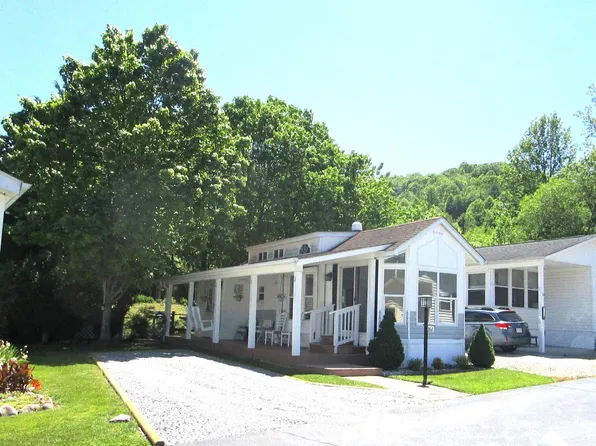 161 Summer Place Dr, Waynesville, NC 28785