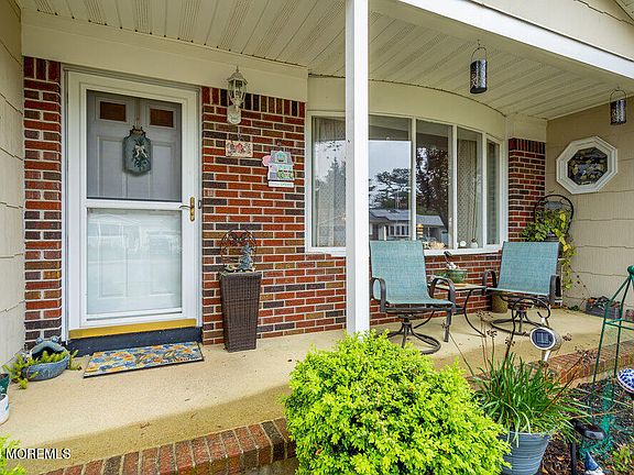 4th image of 273 Westbrook Drive