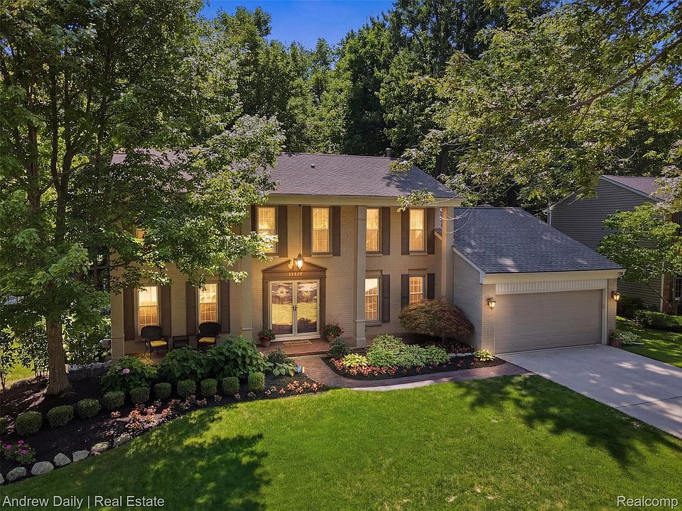 1st image of 21649 Shadybrook Dr