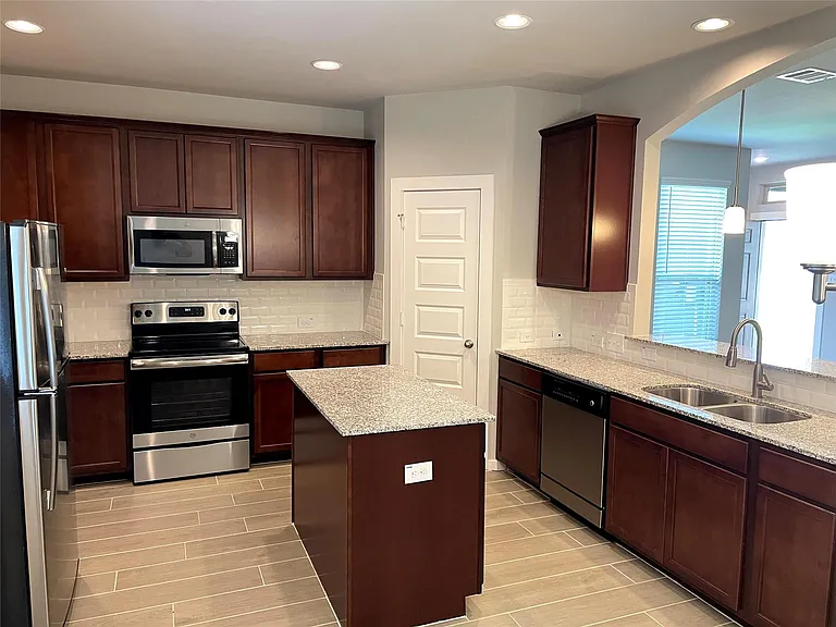 101 Wickersham St #B — Photo 5