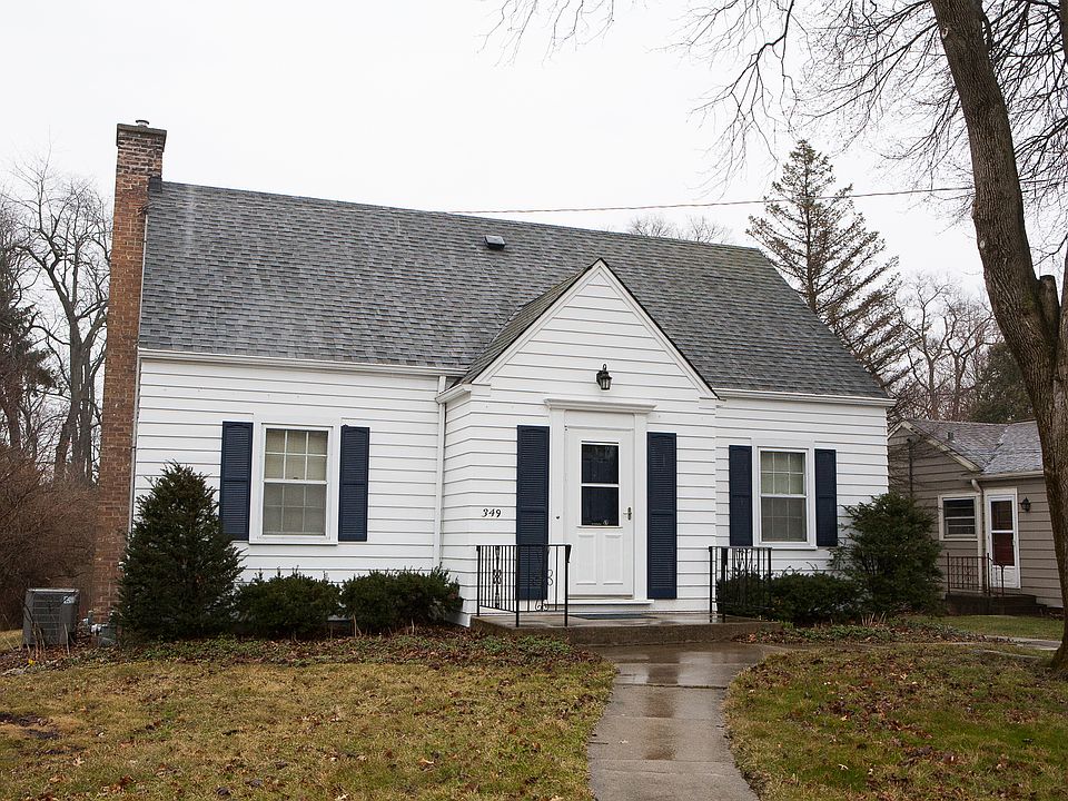 1st image of 3S349 Warren Ave