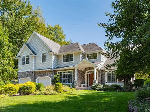 182 Elizabeth Street, Pearl River, NY 10965