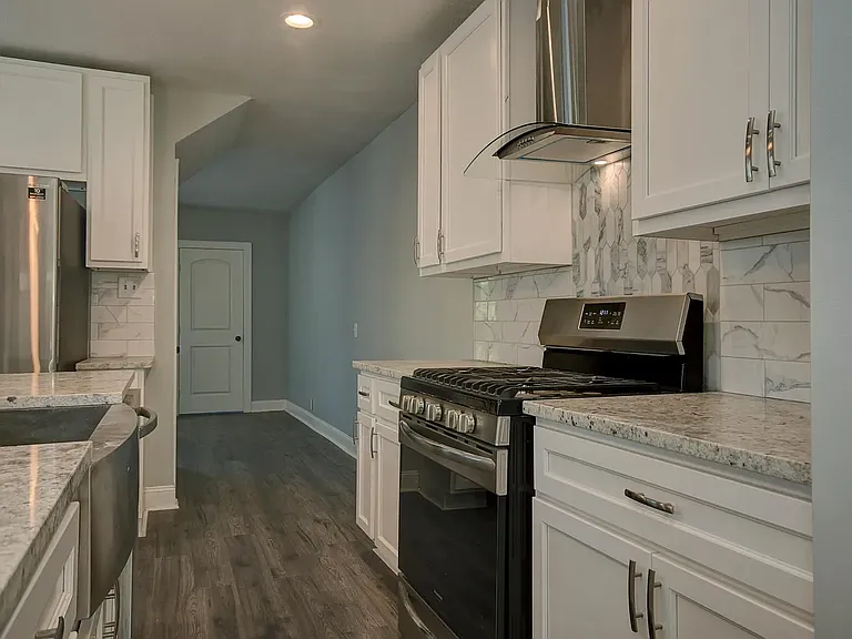 719 Fairwood Ave #719 — Photo 9