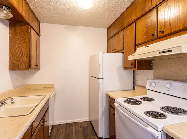 Sandpiper Apartments