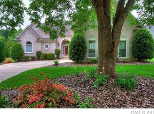 7623 Vistaview Dr, Cornelius, NC 28031