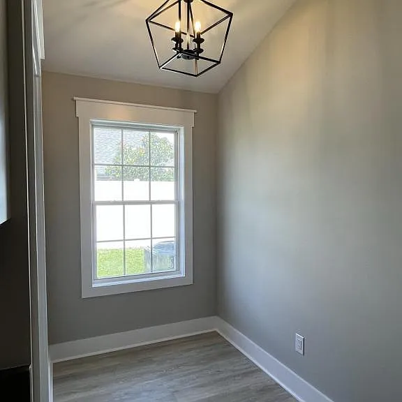 4840 McCall Ln — Photo 16
