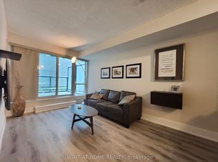 560 Front St W #202, Toronto, ON M5V 1C1