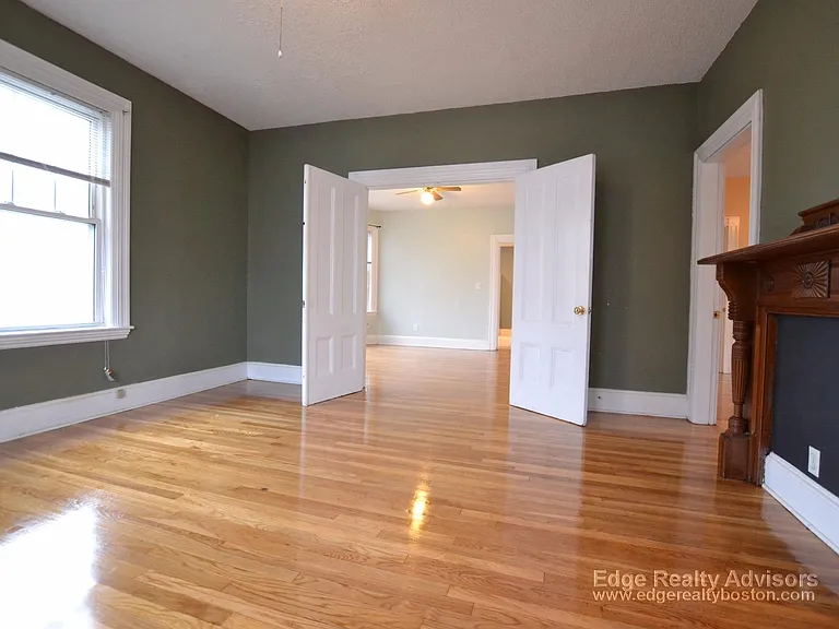 22-24 Everett Sq #2 — Photo 6