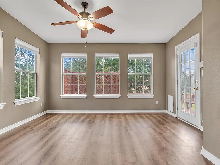 1207 Orlando Rd — Photo 5