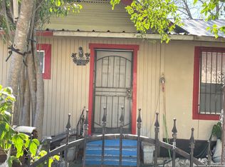 1002 Menchaca, San Antonio, TX 78207