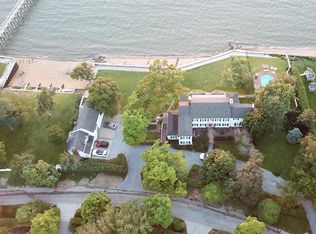 22 Plum Beach Point Rd, Sands Pt, NY 11050