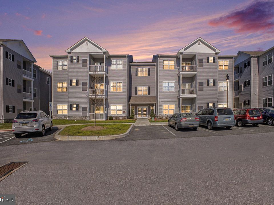 1st image of 712 Harvin Way #712