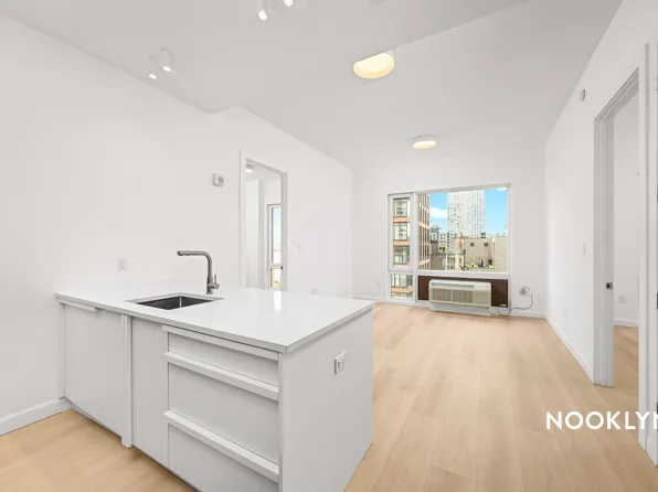 26-04 Jackson Avenue image 1 of 42