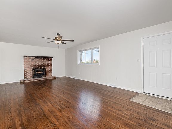 5th image of 8925 Evergreen Dr