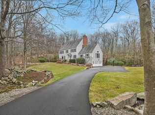 38 Woods End Dr, Wilton, CT 06897