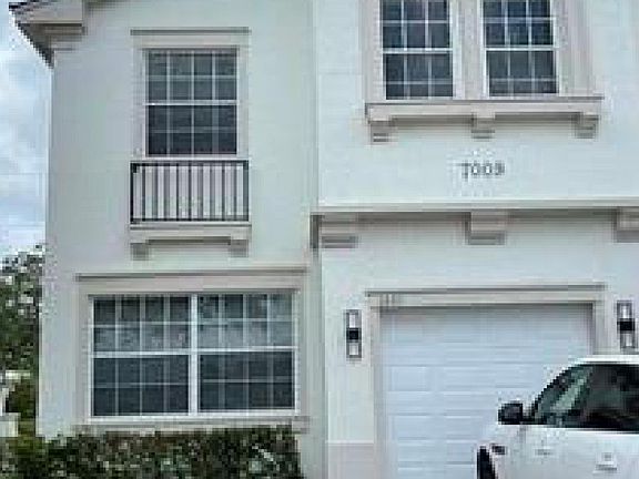2nd image of 7009 Romana Way APT 1608