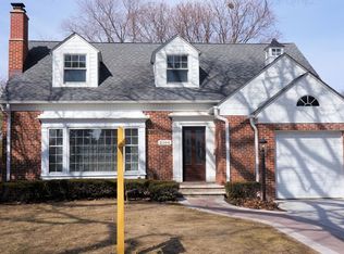 2106 Woodland Ave, Park Ridge, IL 60068