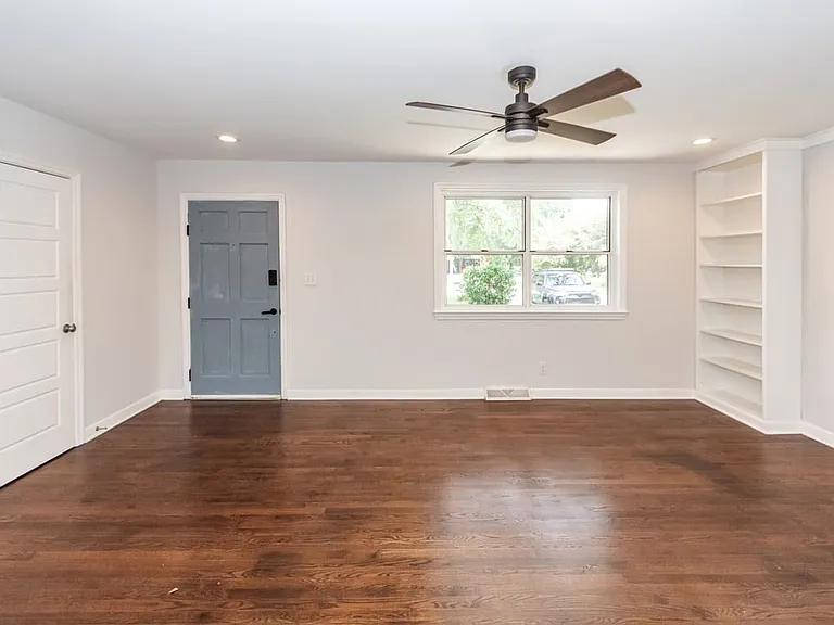 343 Cessna Ave — Photo 41