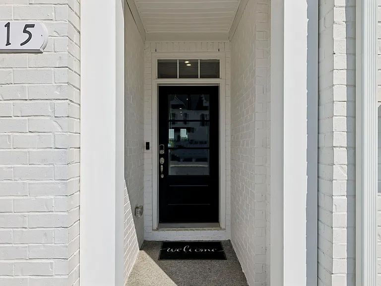 615 Club View Way — Photo 3