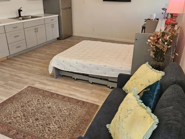 4510 Willens Ave, Woodland Hills, CA 91364