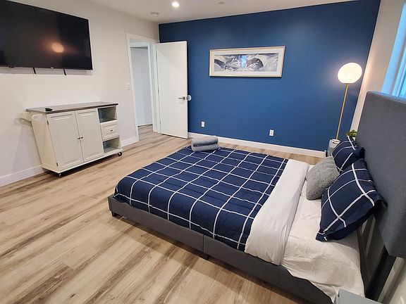 3rd image of 2337 Crenshaw Blvd #1.5