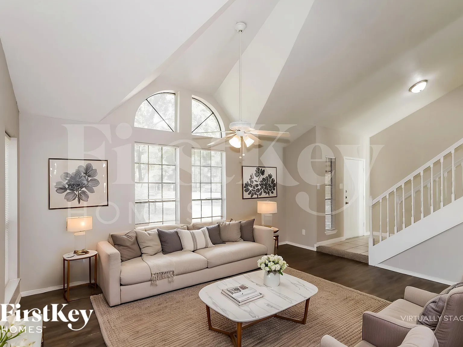 4 bed, 2.5 bath, 2408 sqft, $2,220 — Photo 3