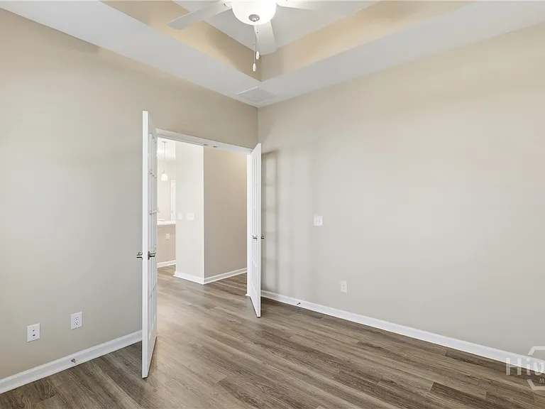 130 Danbury Ct — Photo 19