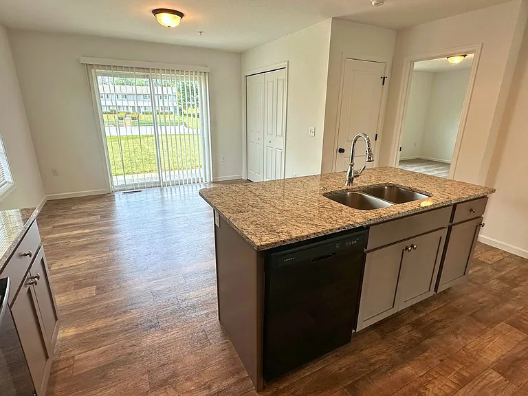 429 Masonic Dr — Photo 10