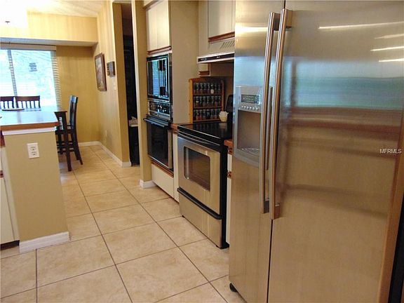 3rd image of 1712 Sunwood Dr