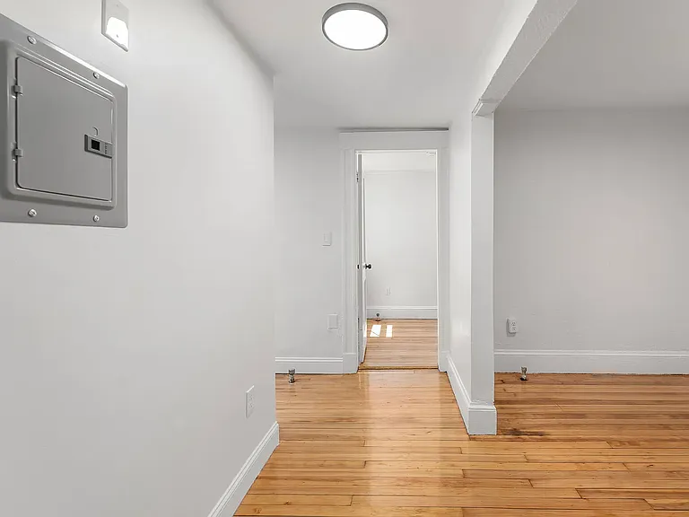 7 Main St #12 — Photo 10