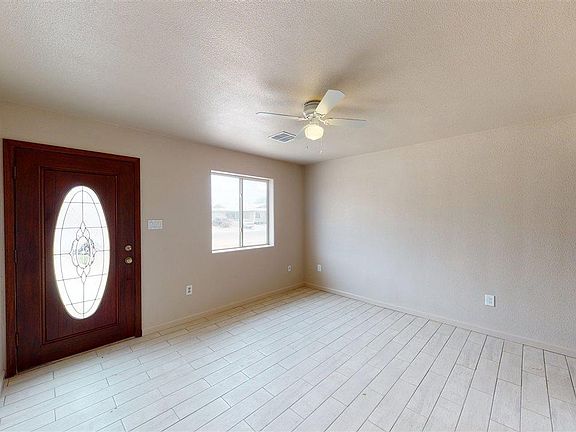 2nd image of 213 E San Felipe St