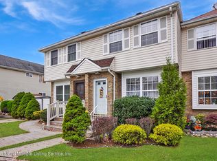 58 Deborah Loop, Staten Island, NY 10312