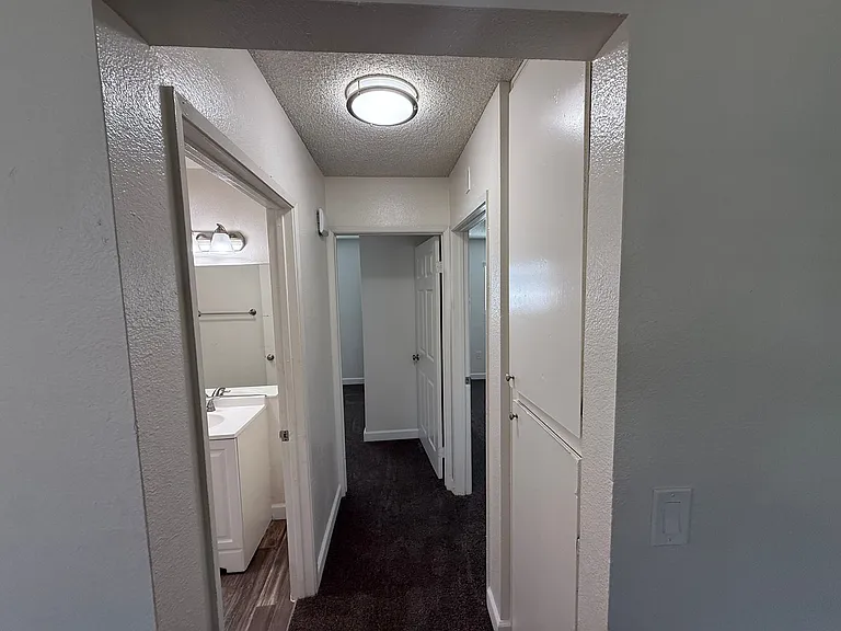 288 Orlando St — Photo 19