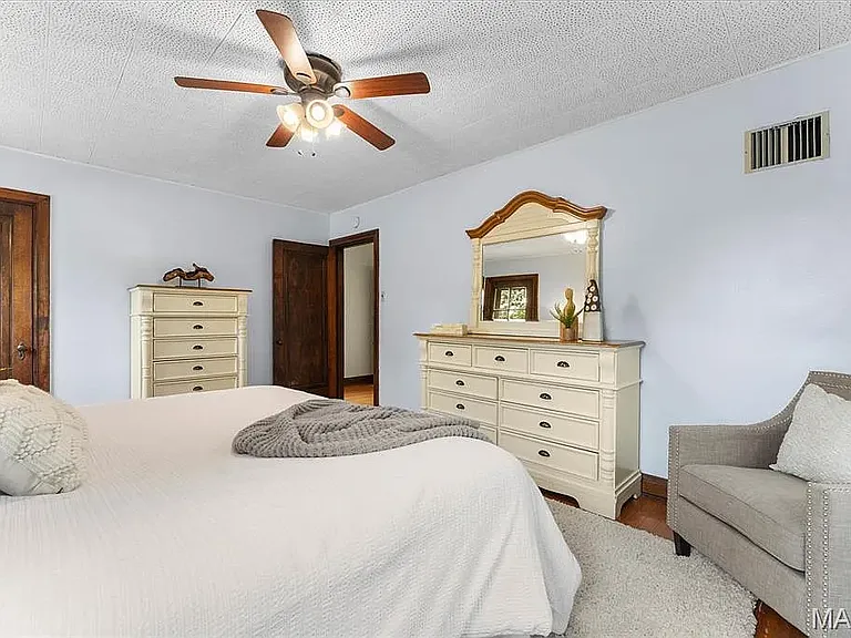 6925 Dartmouth Ave — Photo 30