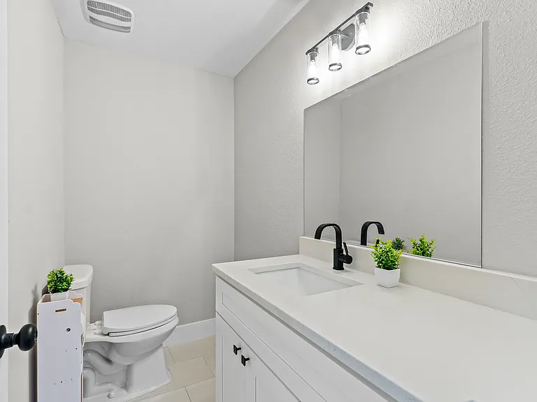 Downstairs half bath