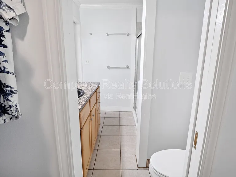 2164 Lafayette Ave — Photo 21