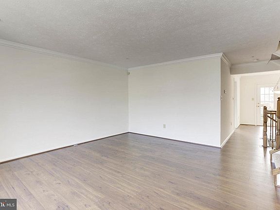 4th image of 4406 Regalwood Ter
