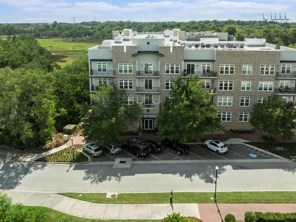 145 Pier View St Unit 415, Daniel Island, SC 29492
