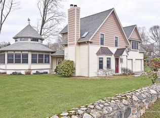 2 Captains Dr, Westerly, RI 02891